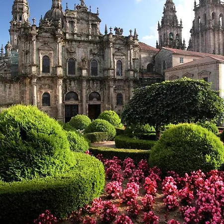 Villa Sleeps 8 Pool Wifi Santiago de Compostela